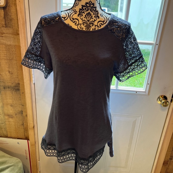 WOMEN'S SIZE SMALL DARK TEAL BLUE LACE TRIM TOP BLOUSE SHIRT - Picture 2 of 6